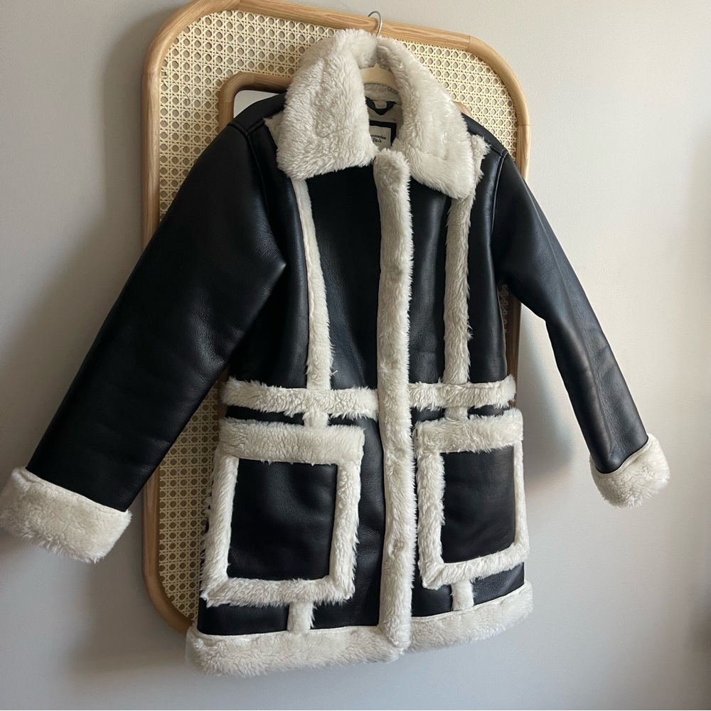 Abercrombie & Fitch Black and White Leather Jacket